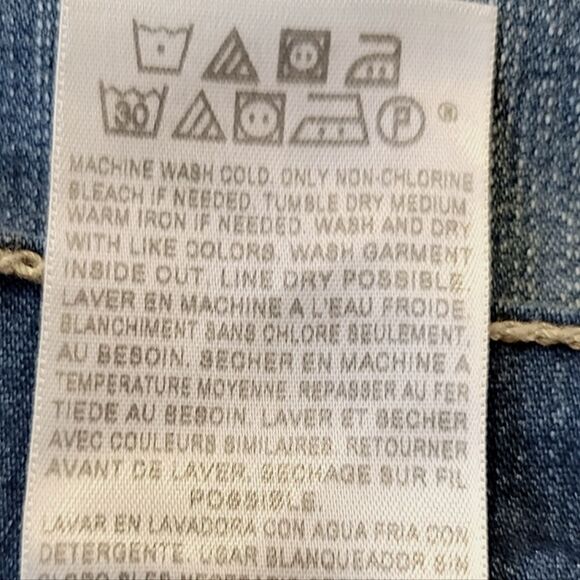 Levi's Perfectly Slimming Boot Cut Faded Denim Jeans Size S/C NWOT - Picture 7 of 7